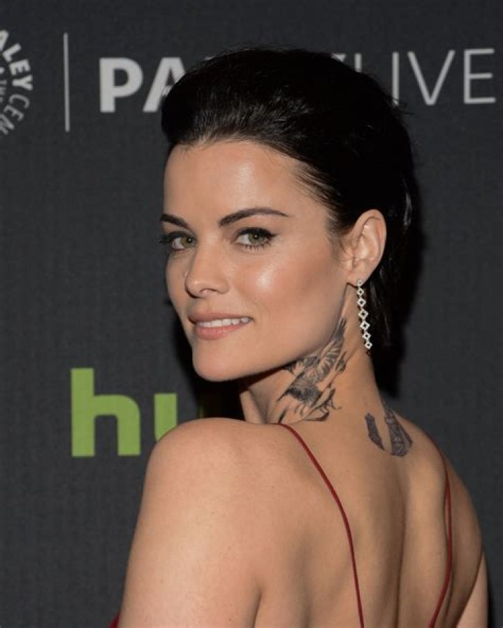Jaimie Alexander Bio, Wiki, Age, Husband, Thor, Blindspot, Tattoos, and Net Worth