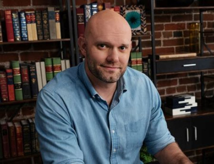 James Clear Net Worth – How Much is James Clear Worth?