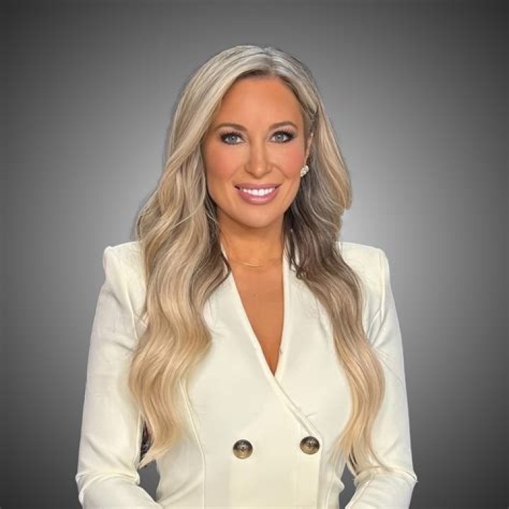 Jenn Pellegrino Oan, Bio, Wiki, Age, Height, Husband, Salary, and Net Worth