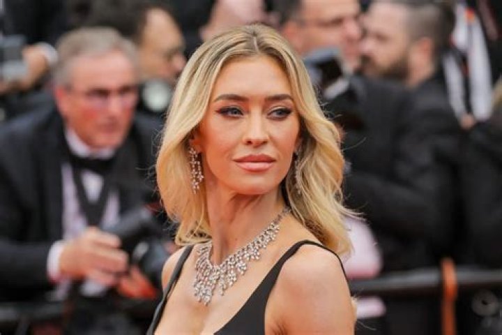 Jessica Serfaty wiki/bio reveals dating Ed Westwick, Niall Horn & other big stars.