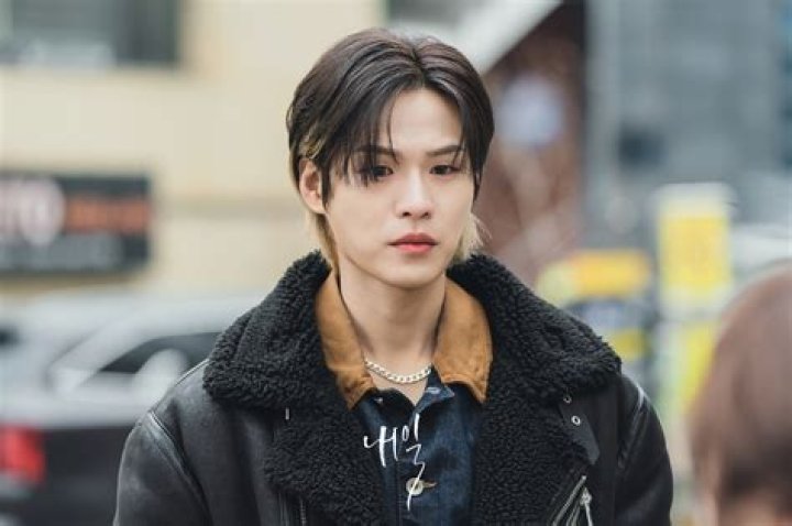 Ji Yoon Jeong – Biography, Facts & Life Story