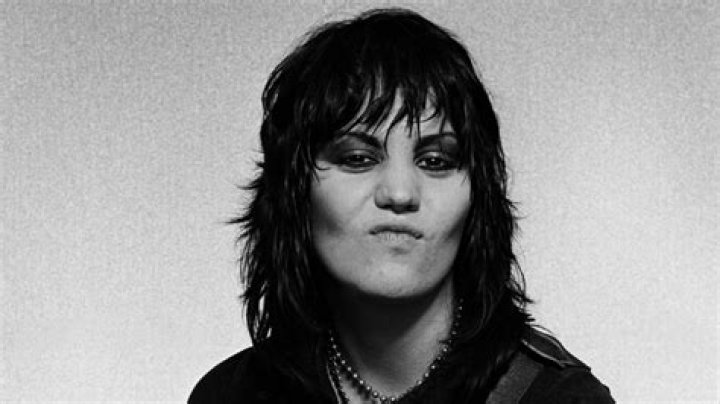 What Is Joan Jett's Sexuality And Dating Status?...Married?