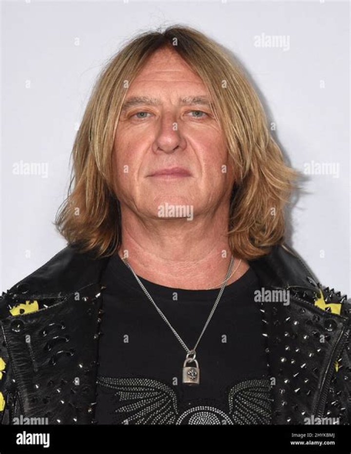 Joe Elliott Net Worth – $70 Million