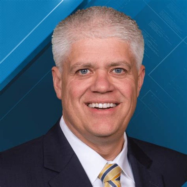 Joe Winters KCRG-TV9, Bio, Wiki, Age, Height, Wife, Salary, and Net Worth