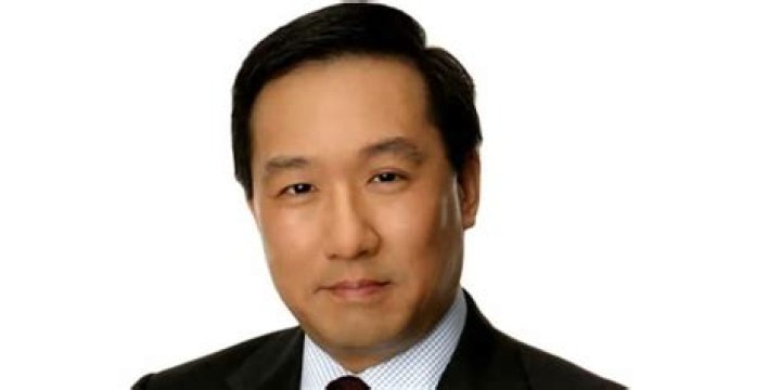 John Yang PBS, Bio, Wiki, Age, Height, Family, Partner, Salary, and Net Worth