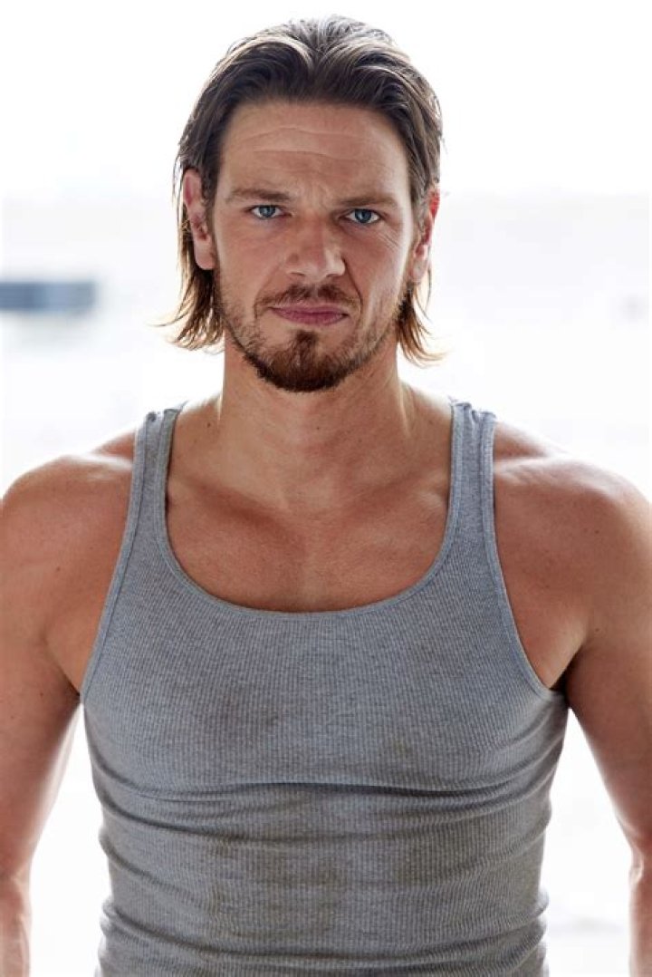 Jon Beavers Birthday, Age, Height, Wife, Net Worth, Wiki