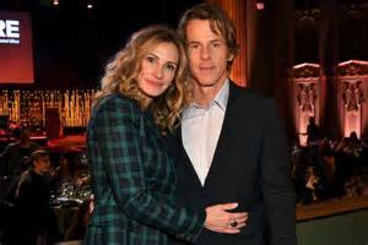 Did Julia Roberts Cheat On Her Husband Daniel Moder?