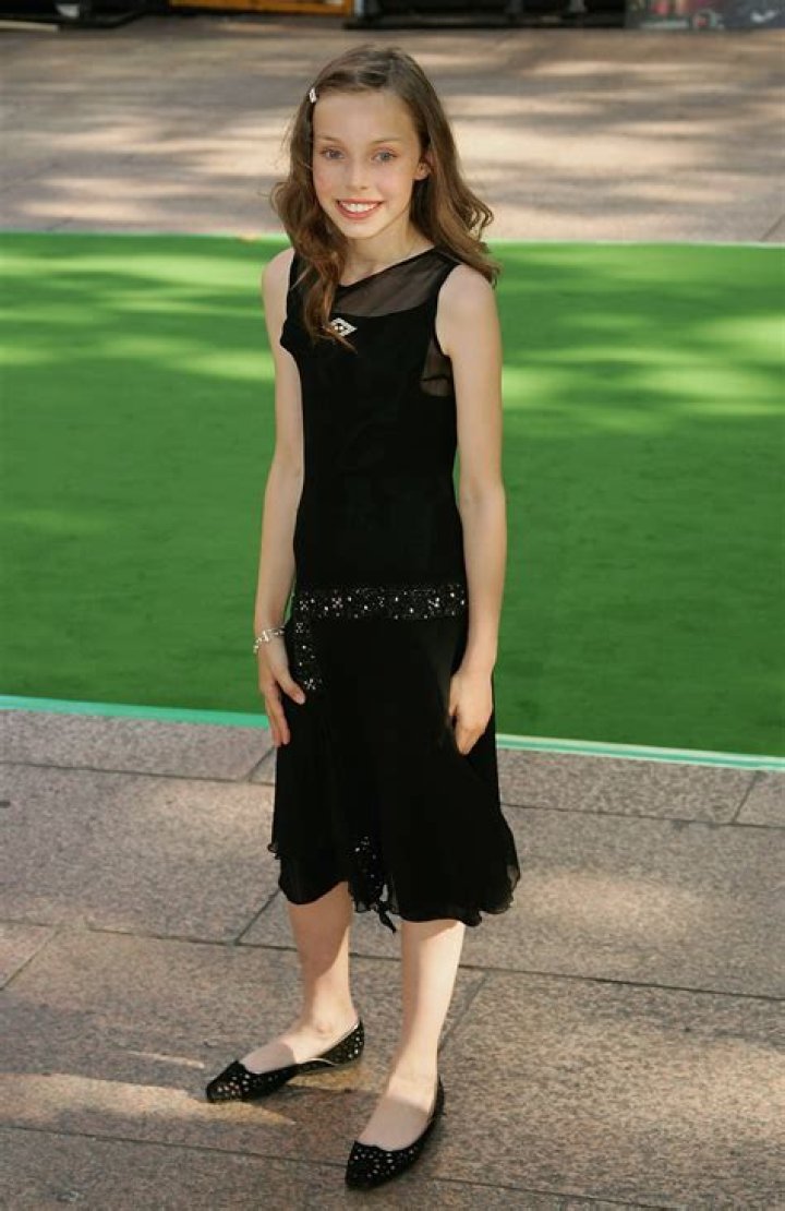 Julia Winter Net Worth