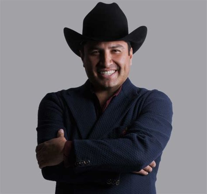 Julion Alvarez Net Worth