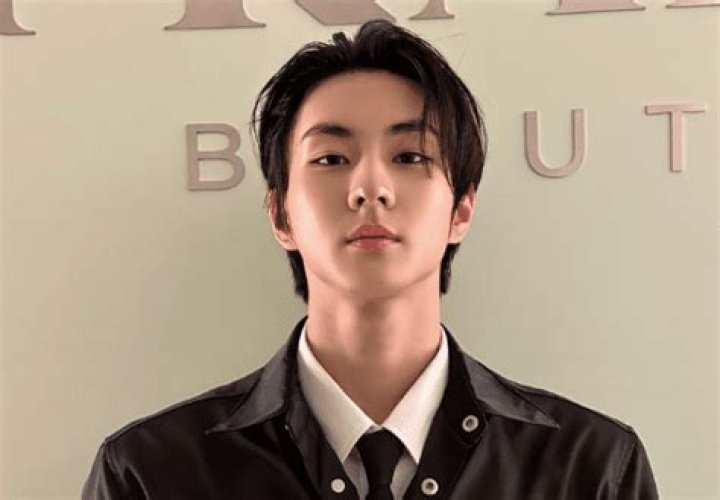 Jungwon Net Worth – How Much is Jungwon Worth?