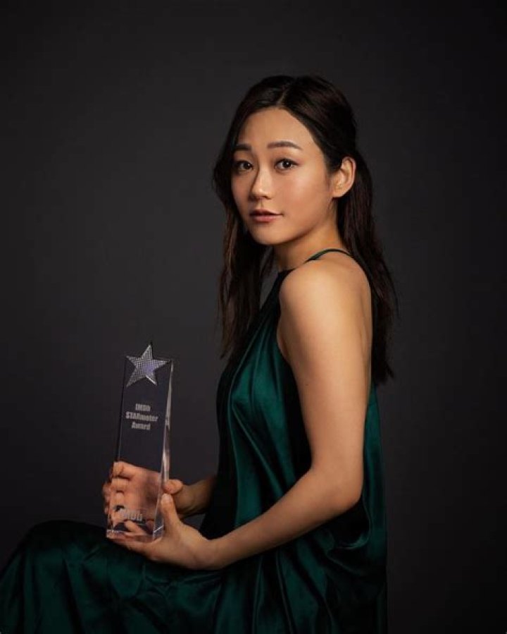 Karen Fukuhara Net Worth – How Much is Fukuhara Worth?