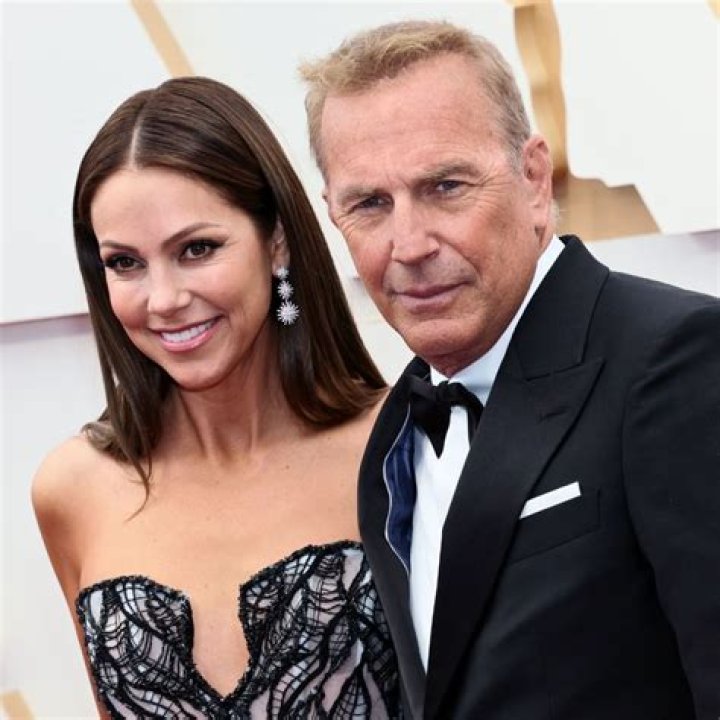 Kevin Costner Net Worth – How Much is Costner Worth?