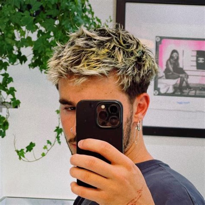 Kian Lawley Phone Number, WhatsApp Number Contact Number Mobile