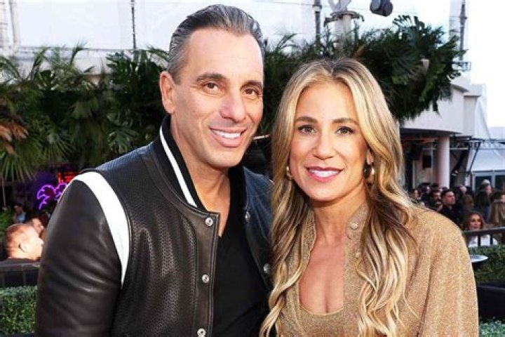 Lana Gomez [Sebastian Maniscalco wife] Wiki: ethnicity, career, net worth.