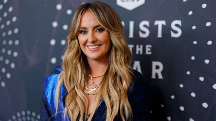 Lainey Wilson Net Worth – How Much is Lainey Wilson Worth?