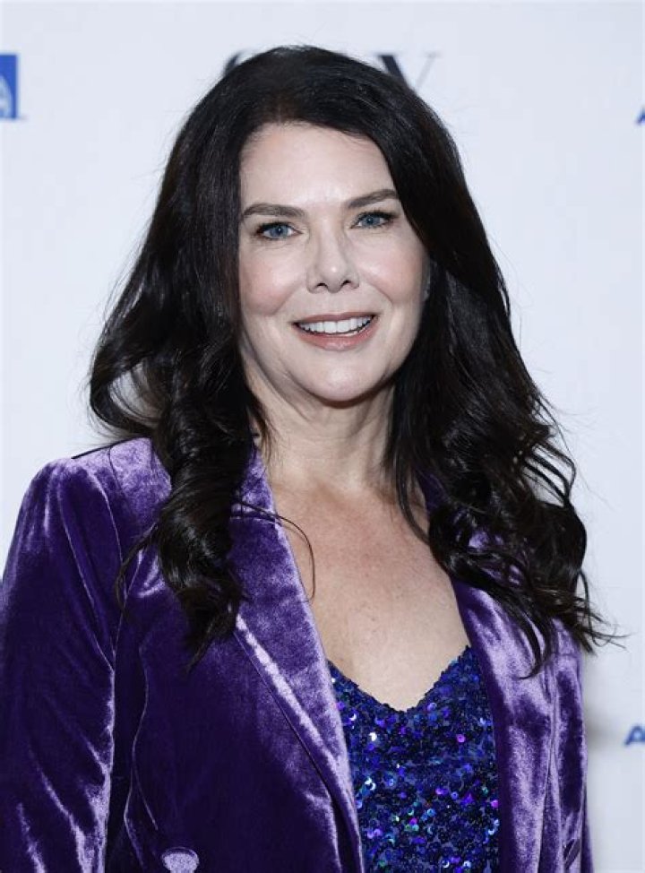 Lauren Graham – Biography, Facts & Life Story