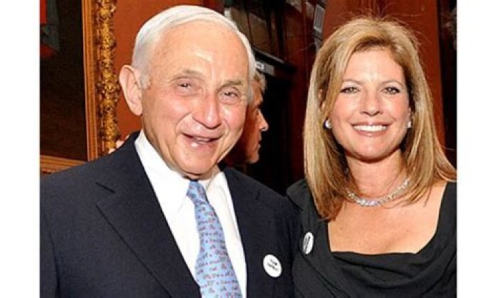 Who Is Les Wexner's Wife? Do They Have Kids? The Scoop