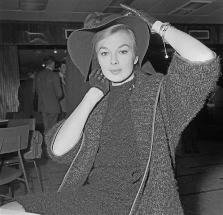 Leslie Parrish Net Worth