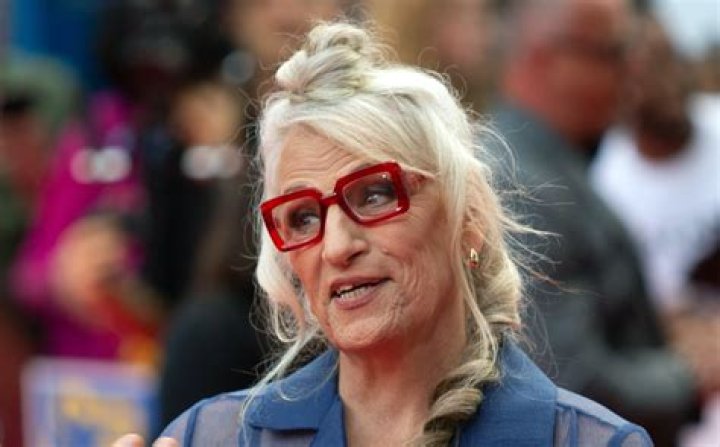 Leslie Steele Net Worth