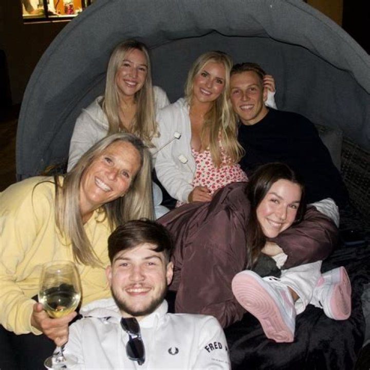 Meet Liam Lawson Parents Jared Lawson& Kristy Lawson