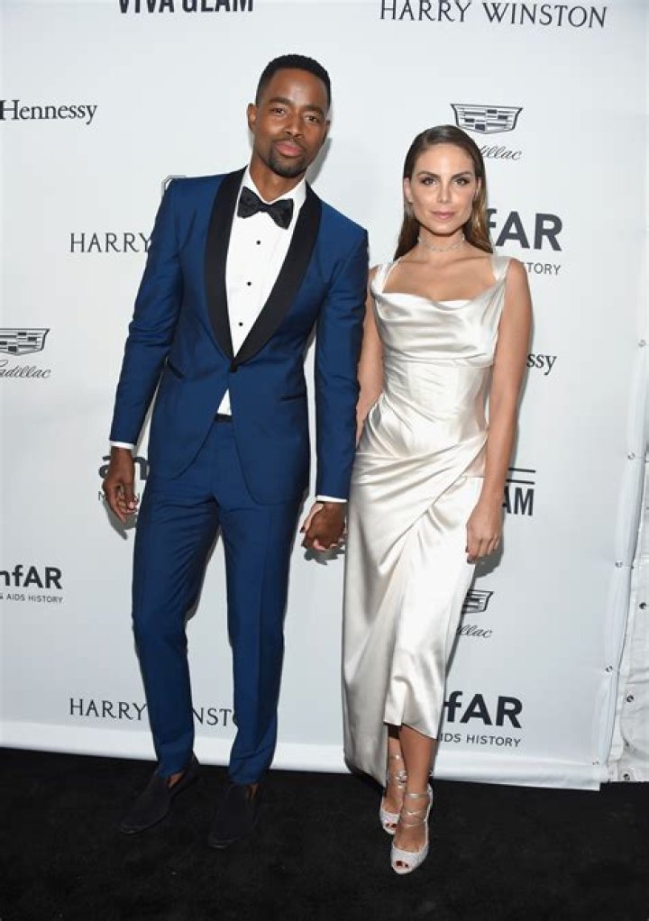 Meet Lindsay Ellis Daughter Costa Mesa With Husband Nick Hither