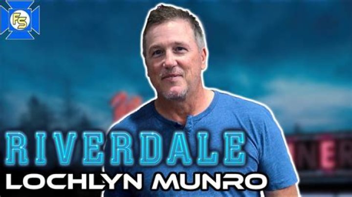 Lochlyn Munro Net Worth