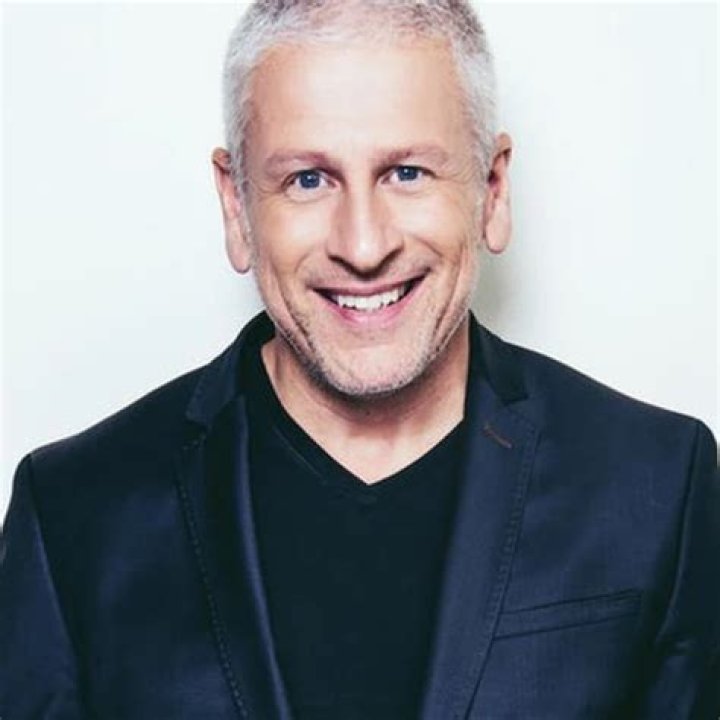 Louie Giglio Bio, Wiki, Age, Wife, Church, Books, Indescribable, and Net Worth