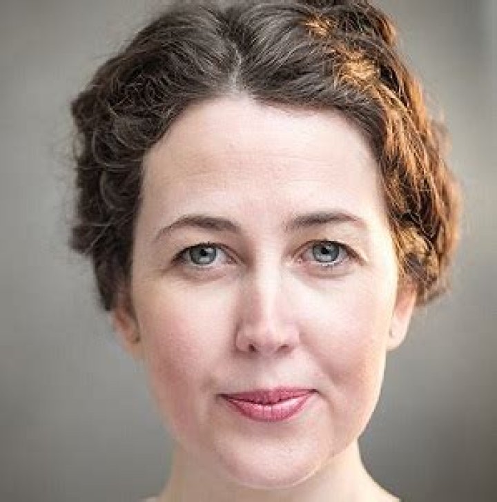 Lucy Walters Net Worth