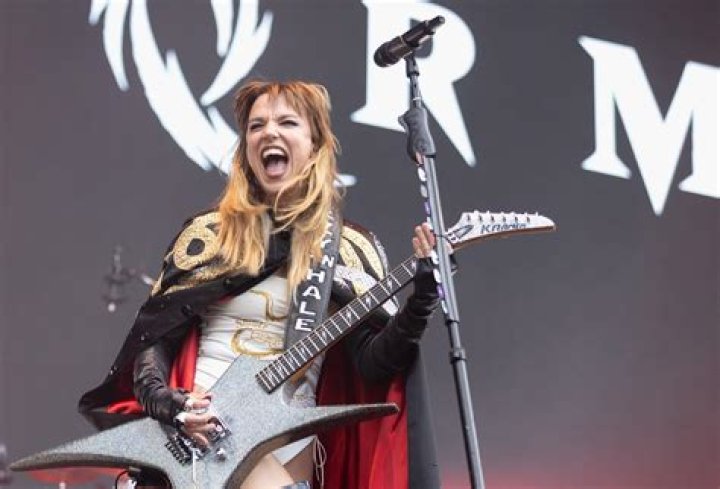 Lzzy Hale of Halestorm Net Worth – Richest Music Artists