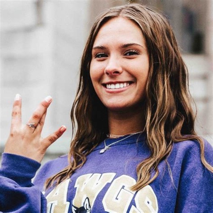 Mackenzie Foy Phone Number, WhatsApp Number Contact No Mobile