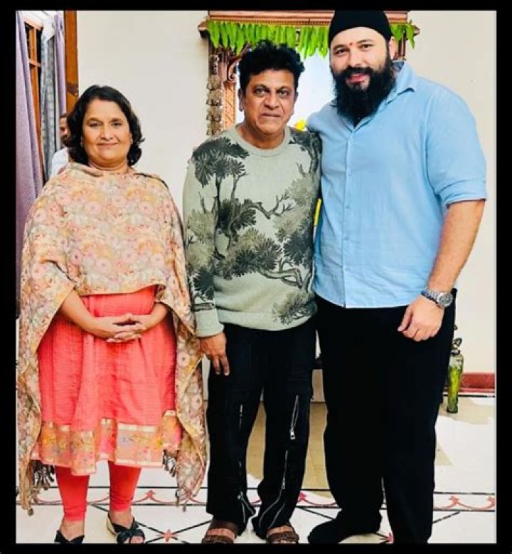 Madhu Guruswamy Biography, Net Worth, Age, Height, and Career.