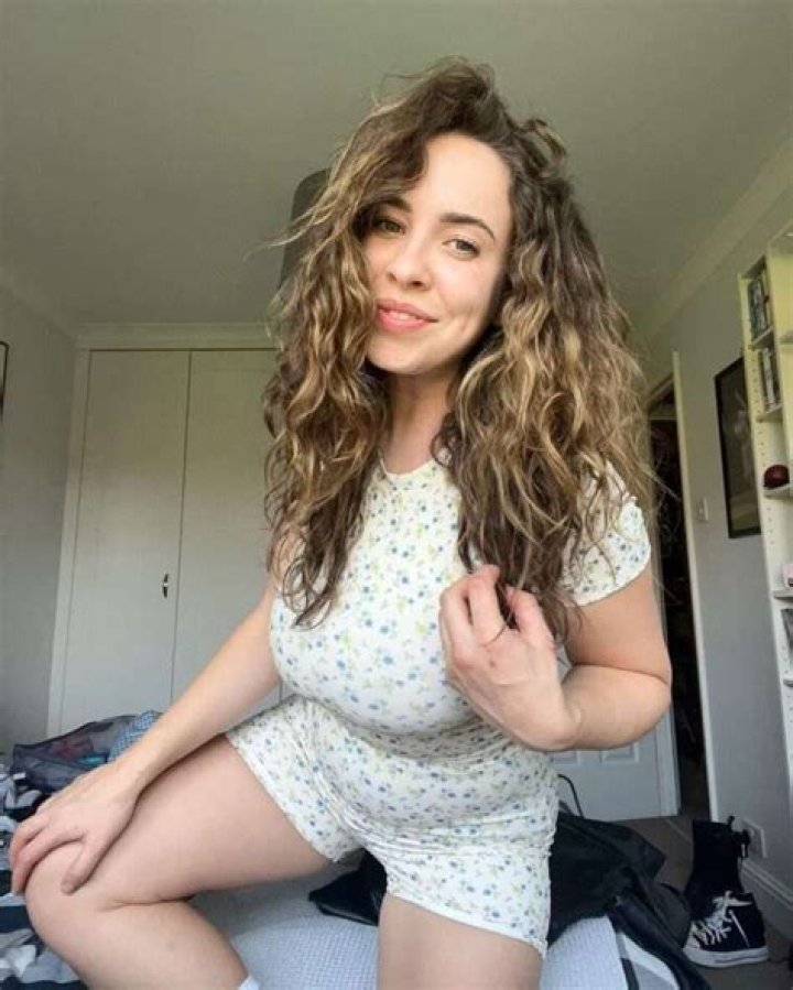 Maggie May Net Worth – How Much is Maggie May Worth?