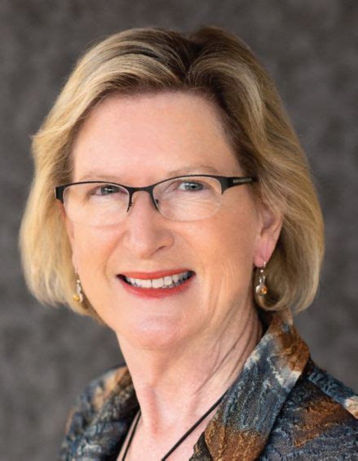 Maggie Wilderotter DocuSign, Bio, Wiki, Age, Husband, Frontier, and Net Worth