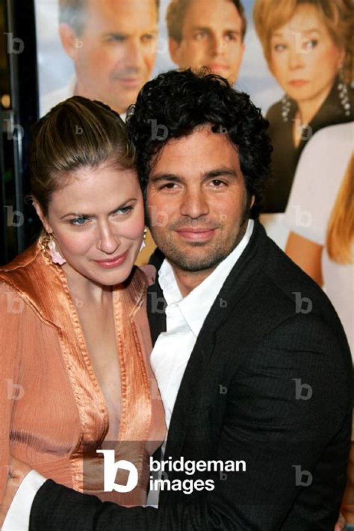 Sunrise Coigney [Mark Ruffalo wife] wiki, bio, net worth, kids, facts.