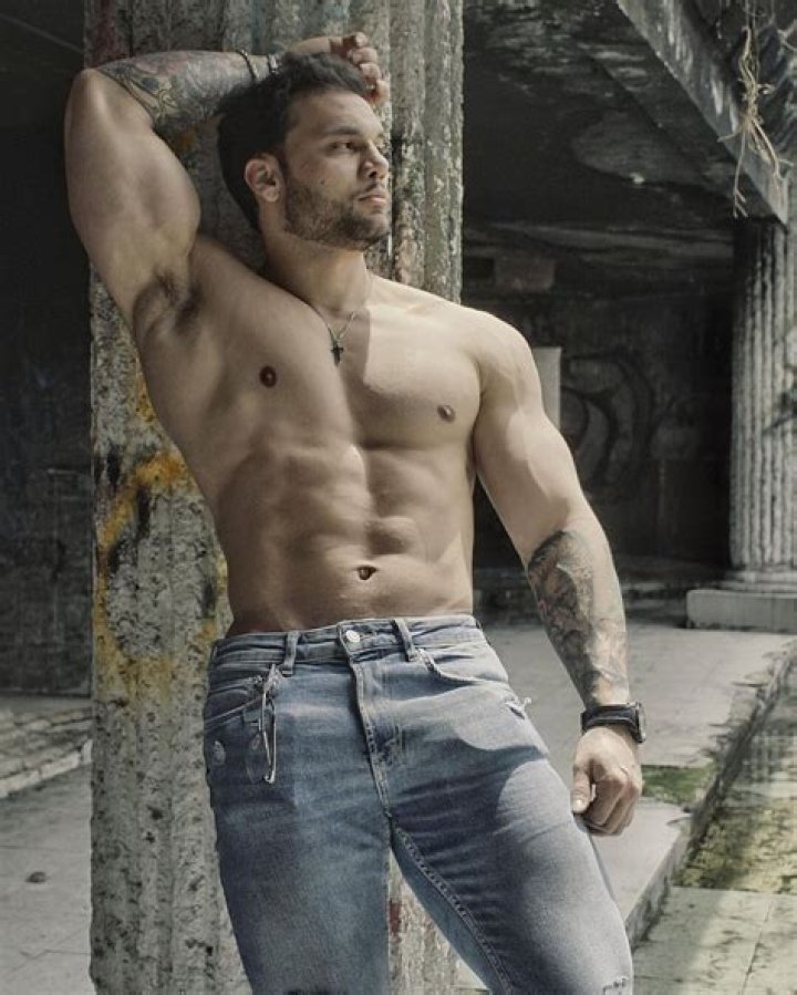 Marlon Colmenarez Wikipedia And Edad: How Old Is The Artist?