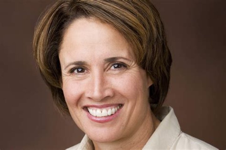 Mary Carillo Tennis, Bio, Wiki, Age, Height, Wife, Salary, and Net Worth