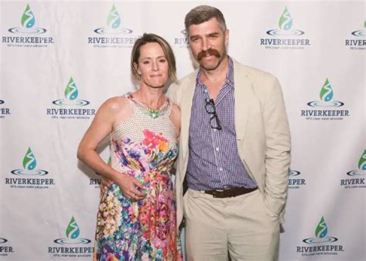 Mary Stuart Masterson's Country Life with Husband Jeremy Davidson and Four Kids