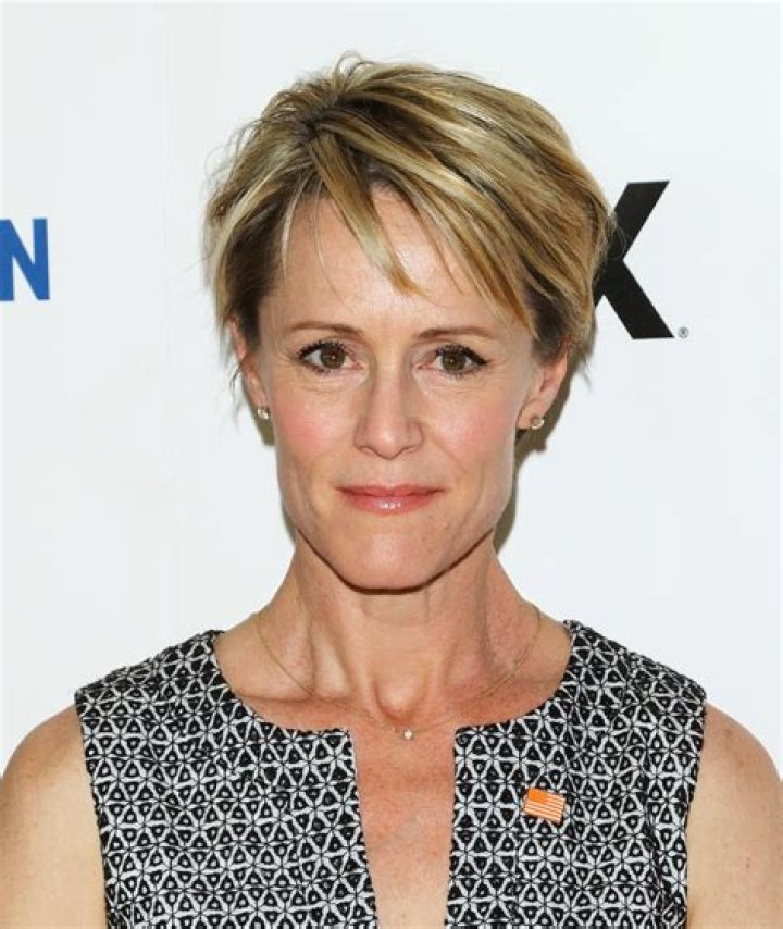 Mary Stuart Masterson Movies, Bio, Wiki, Age, Husband, and Net Worth