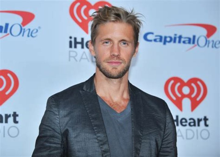 Matt Barr Net Worth
