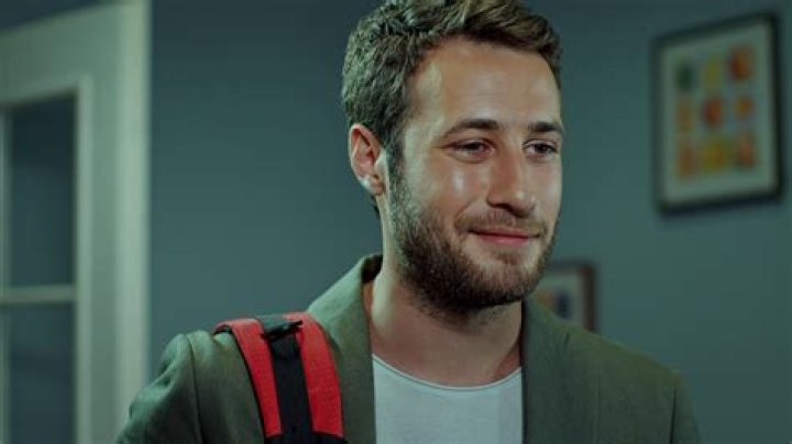 Mehmet Ozan Dolunay estimated Net Worth, Age, Affairs, Height, Dating, Relationship Stats, Salary as well as short Biography with top 10 popular facts!