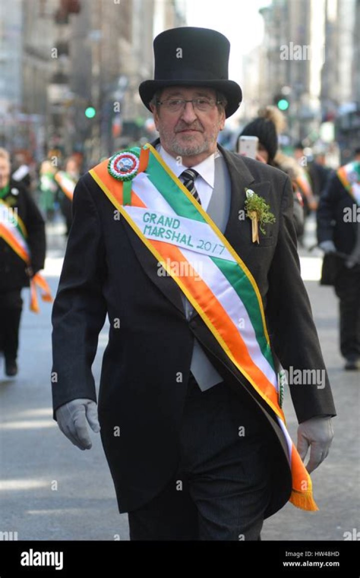 Michael J. Dowling estimated Net Worth, Age, Affairs, Height, Dating, Relationship Stats, Salary as well as short Biography with top 10 popular facts!