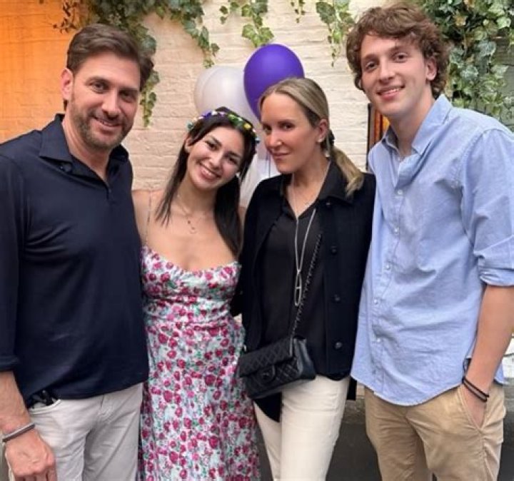 Mike Greenberg Net Worth – How Much is Greenberg Worth?