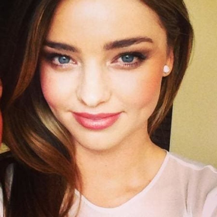 Miranda Kerr Phone Number, WhatsApp Number Contact Number Mobile