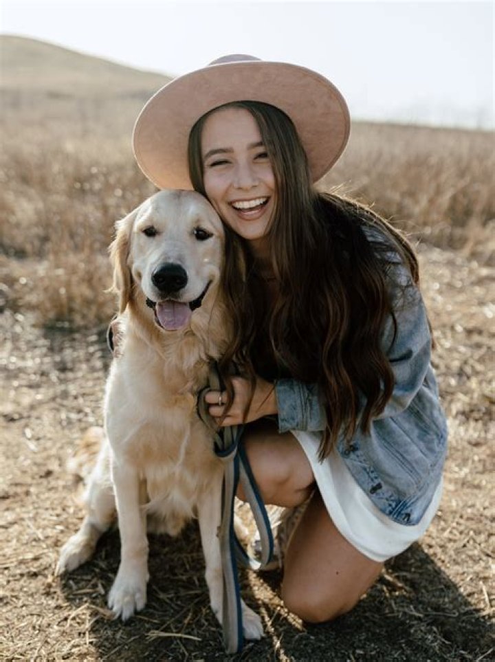 Niya Esperanza Net Worth