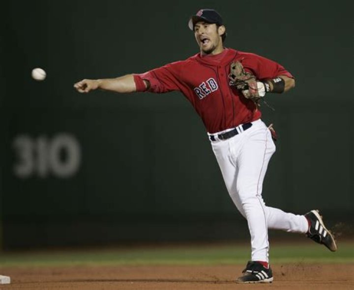 Nomar Garciaparra Net Worth – How Much is Garciaparra Worth?