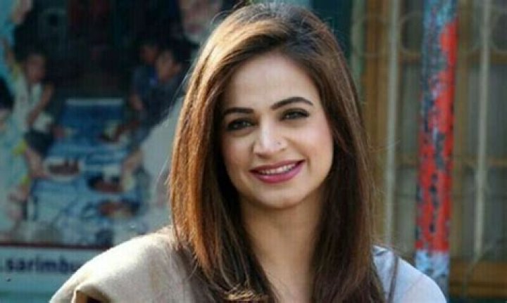 Noor Bukhari – Biography, Facts & Life Story