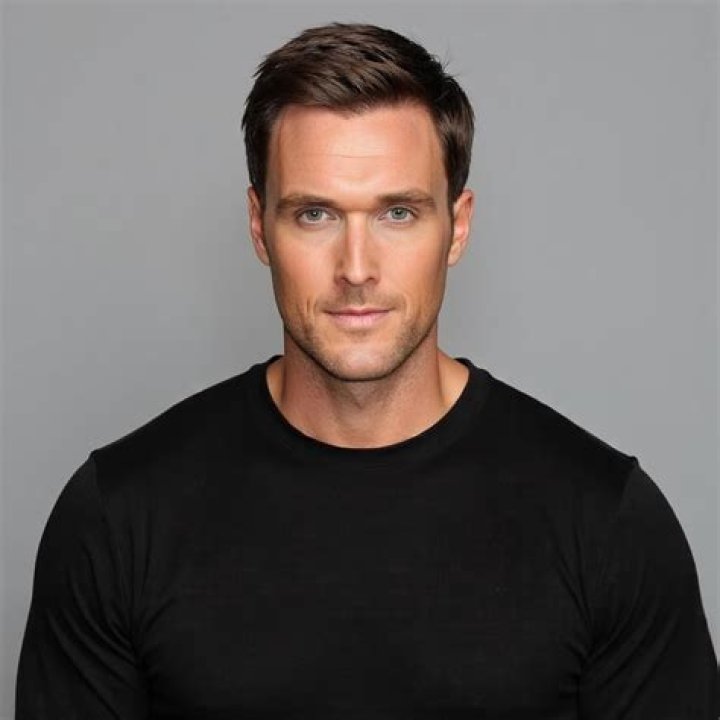 Owain Yeoman – Biography, Facts & Life Story