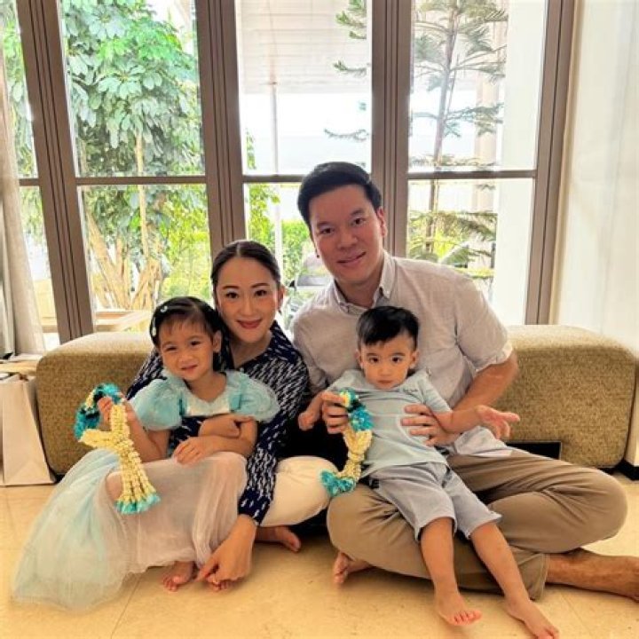 Meet Paetongtarn Shinawatra Husband Pitaka Suksawat, Kids And Family