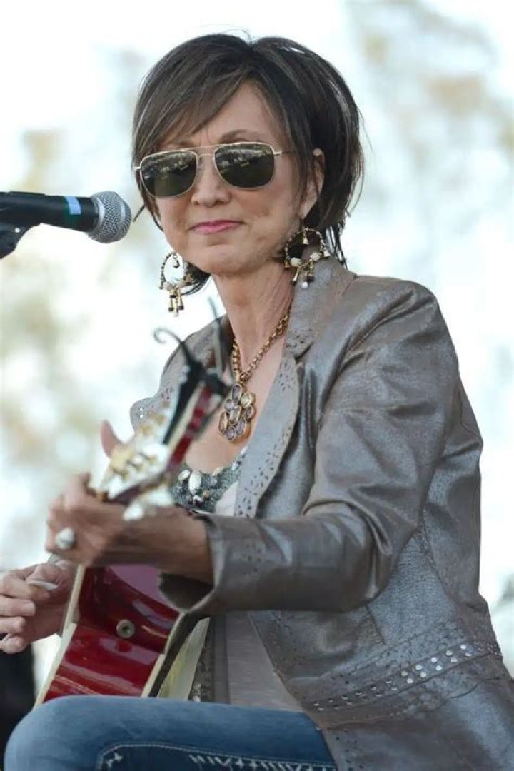 Pam Tillis Net Worth – How Much Is Pam Tillis Worth?