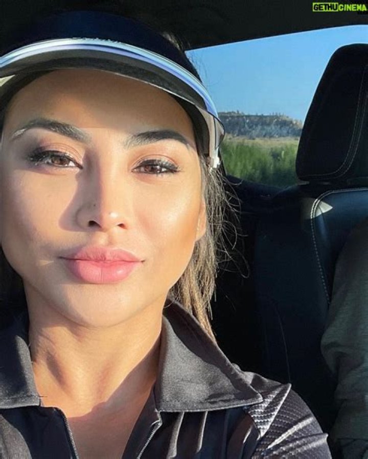 Paola Shea Net Worth